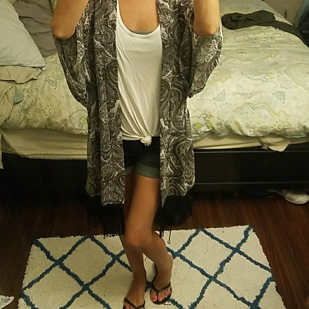 Nordstrom kimono - Picture 4 of 4